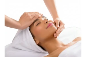 Naturals Advanced Skin Brightening Facial